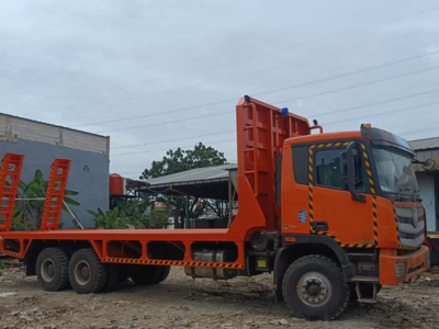 1. FLATDECK DAN RAMDOOR TRUCK 30 TON